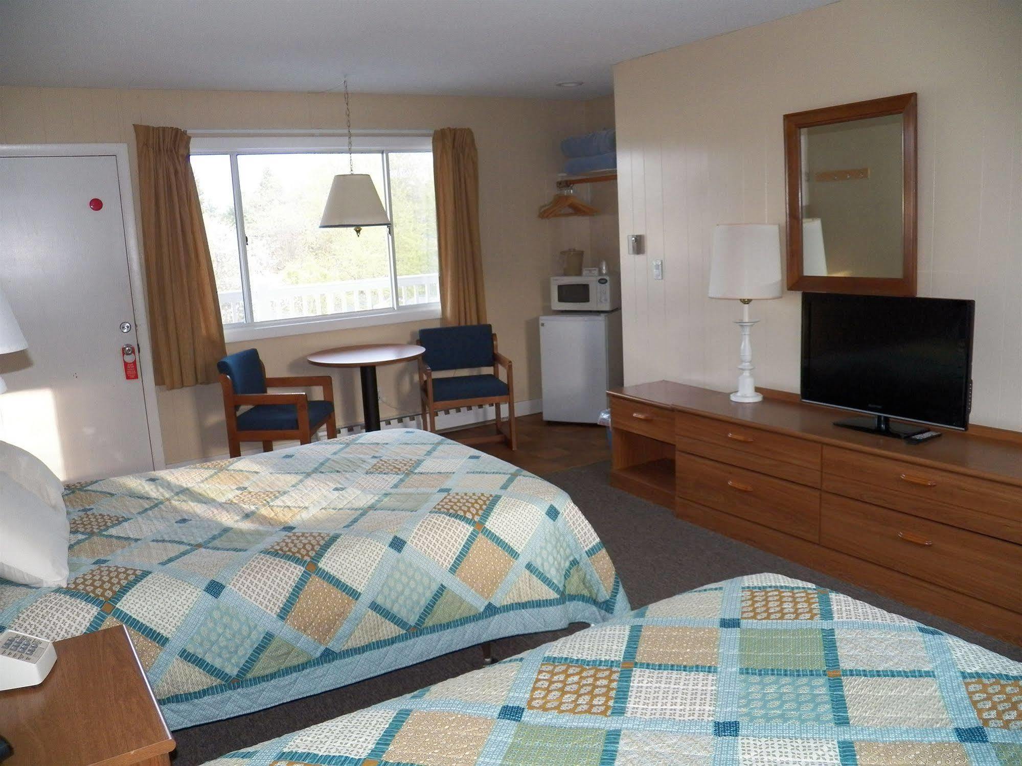 Coast Village Inn And Cottages Wells Esterno foto